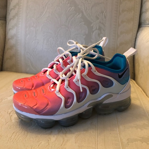 nike vapormax lava glow